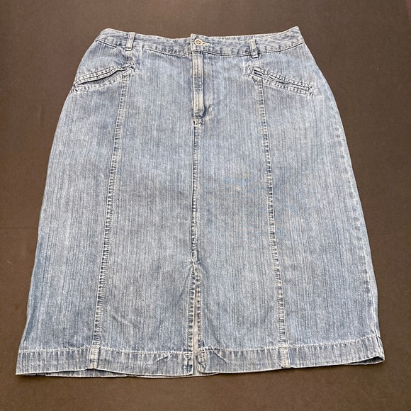 French Cuff Dresses & Skirts - French Cuff Denim Midi Skirt Womens 10 Lighter Wash 32" Waist Front Slit Pockets